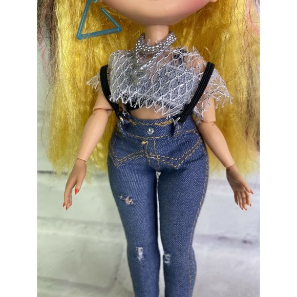LOL Surprise OMG Remix Pop B.B. Fashion Doll With Outfit and Shoes MGA - Picture 3 of 10